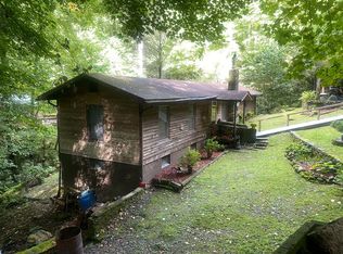 44 Up The Creek Ln, Burnsville, NC 28714