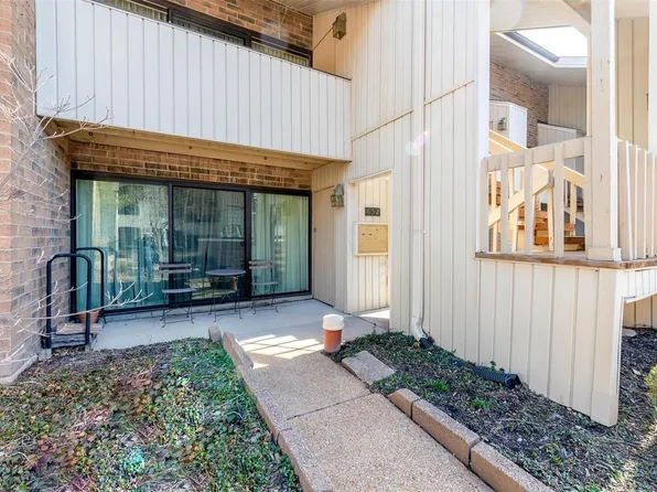 652 Coeur De Royale Dr APT A, Saint Louis, MO 63141