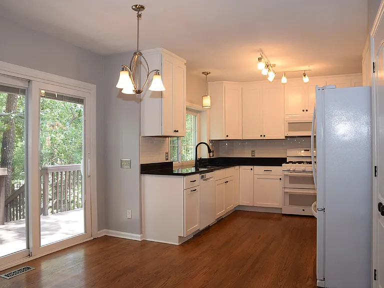 103 Ashley Brook Ct — Photo 5
