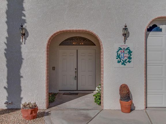 2nd image of 561 Beverly Glen Ct