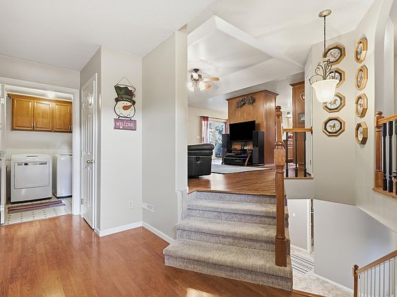 5th image of 1024 Hammond Ave