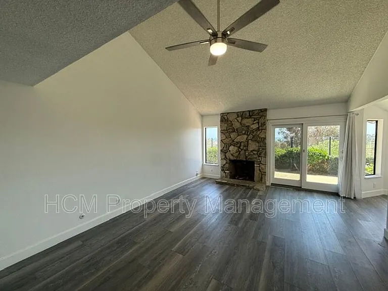 3009 Calle Juarez — Photo 14