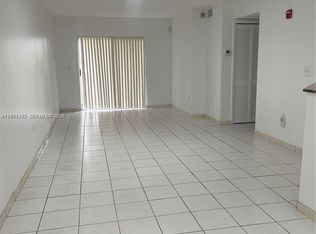 Vista Al Lago, Miami, FL 33126