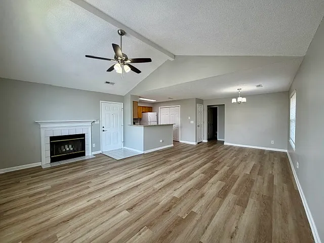 309 Waters Edge Ln — Photo 3