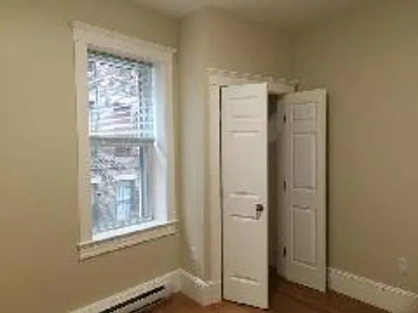 887 Huntington Ave, Boston, MA