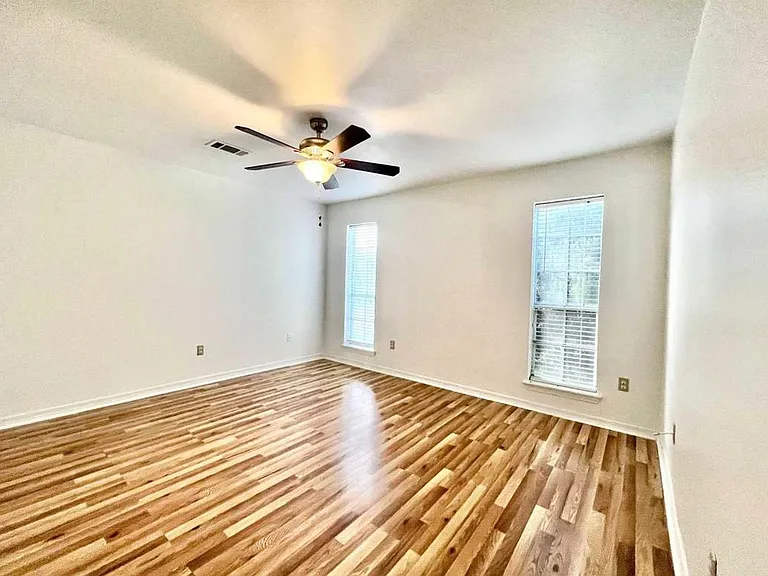 6212 Stumberg Ln #308 — Photo 10