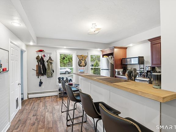 4th image of 67 Pomfret Street