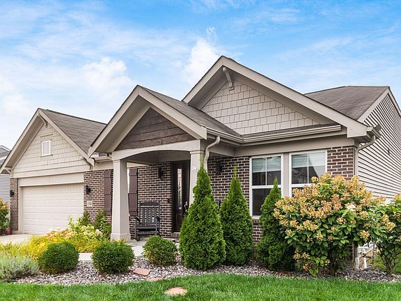 2nd image of 1548 Adena Pointe Dr
