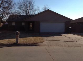 5005 Manchester Dr, Enid, OK 73703