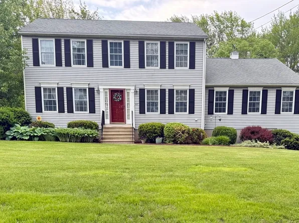 427 South St, Auburn, MA 01501