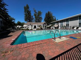 17403 NE 45th St, Redmond, WA 98052