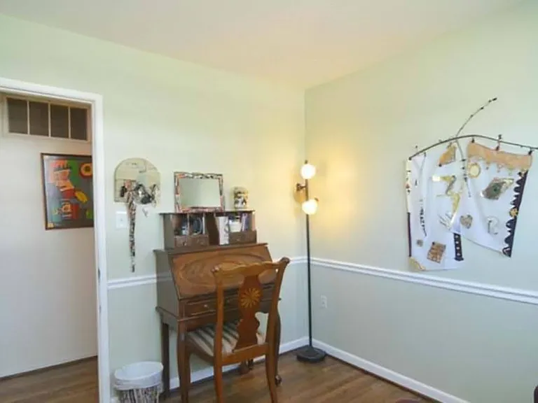 4201 Collier Rd — Photo 11