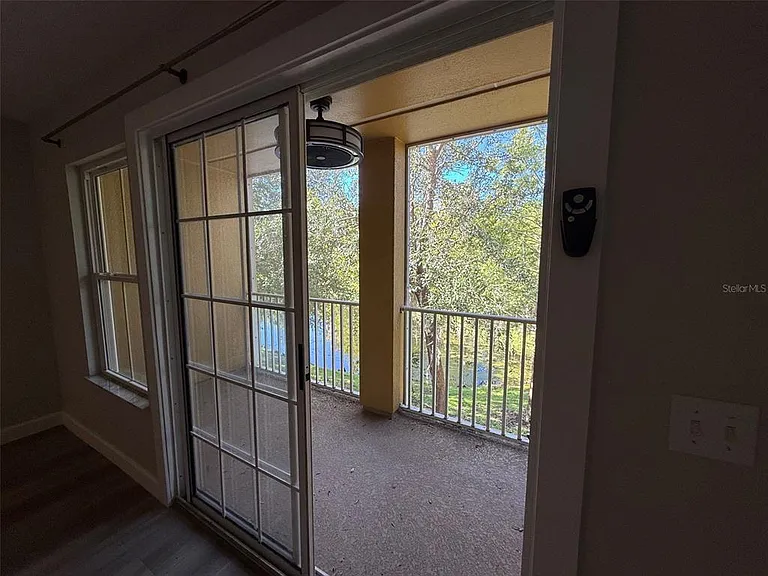 7350 Black Walnut Way — Photo 16