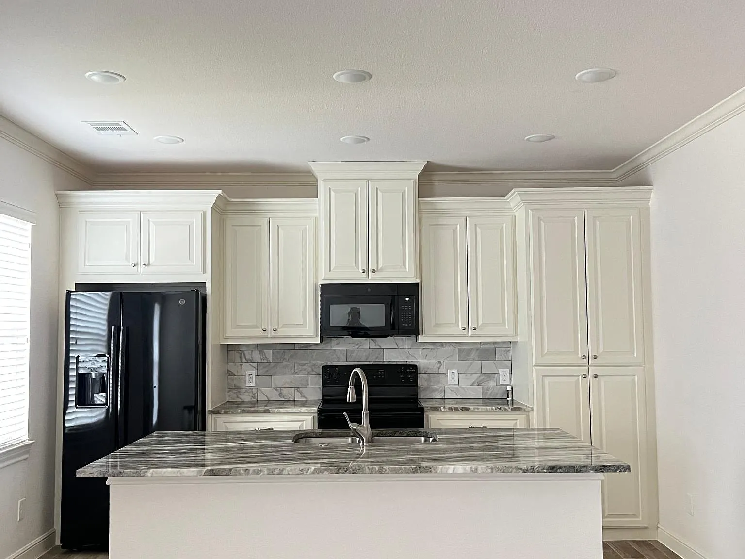 2 bed, 1101 sqft, $1,500 — Photo 3