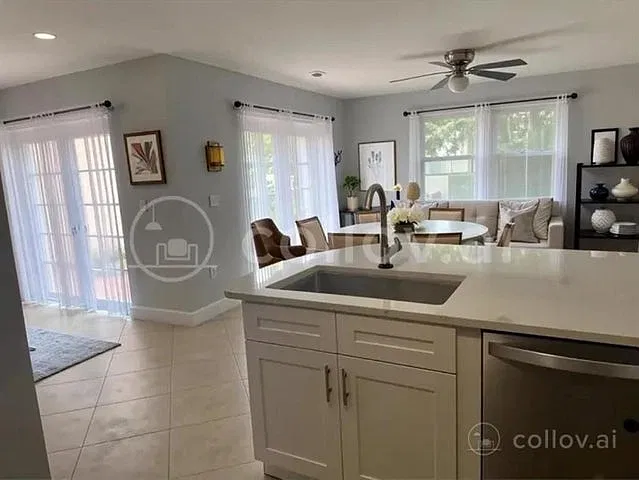 4 bed, 1810 sqft, $3,800 — Photo 3