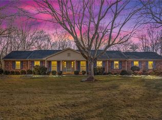 4200 Rosebriar Ln, Winston Salem, NC 27106