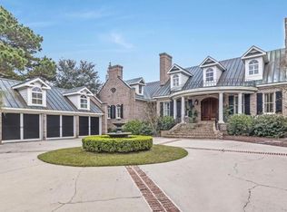 735 3rd St, Mount Pleasant, SC 29464