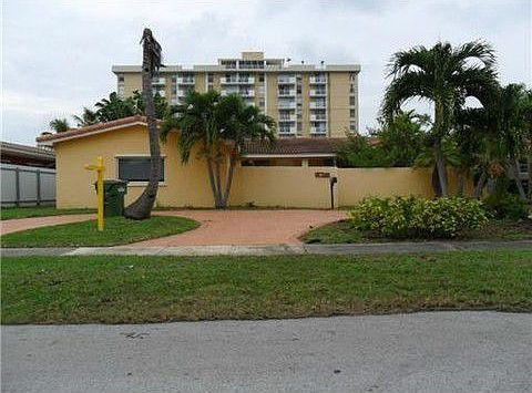 1st image of 2095 Arch Creek Dr