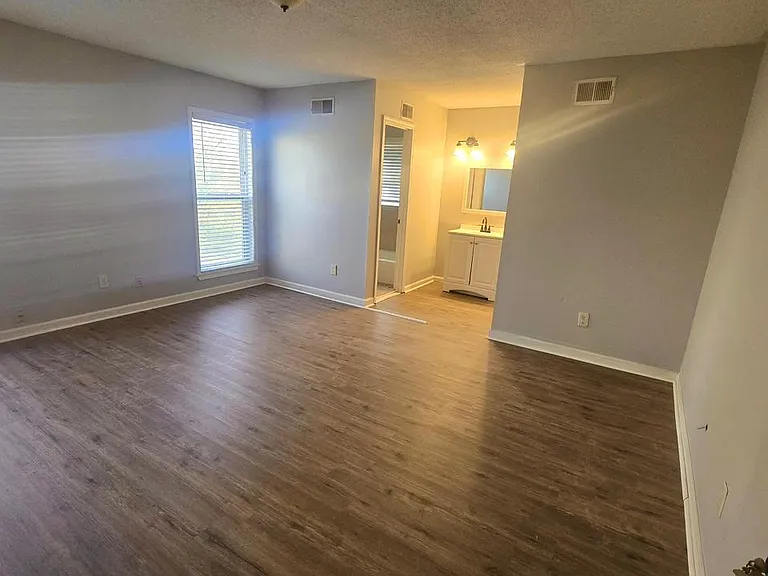4182 Rosewind Cir — Photo 3