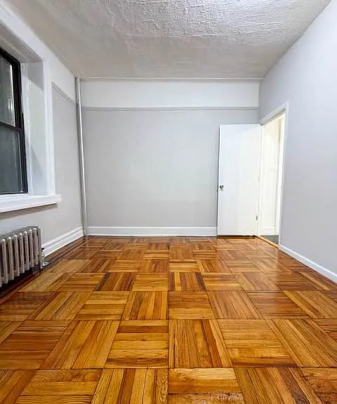 525 E 21st St #1 — Photo 7