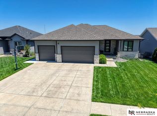 9746 S 79th St, Lincoln, NE 68516