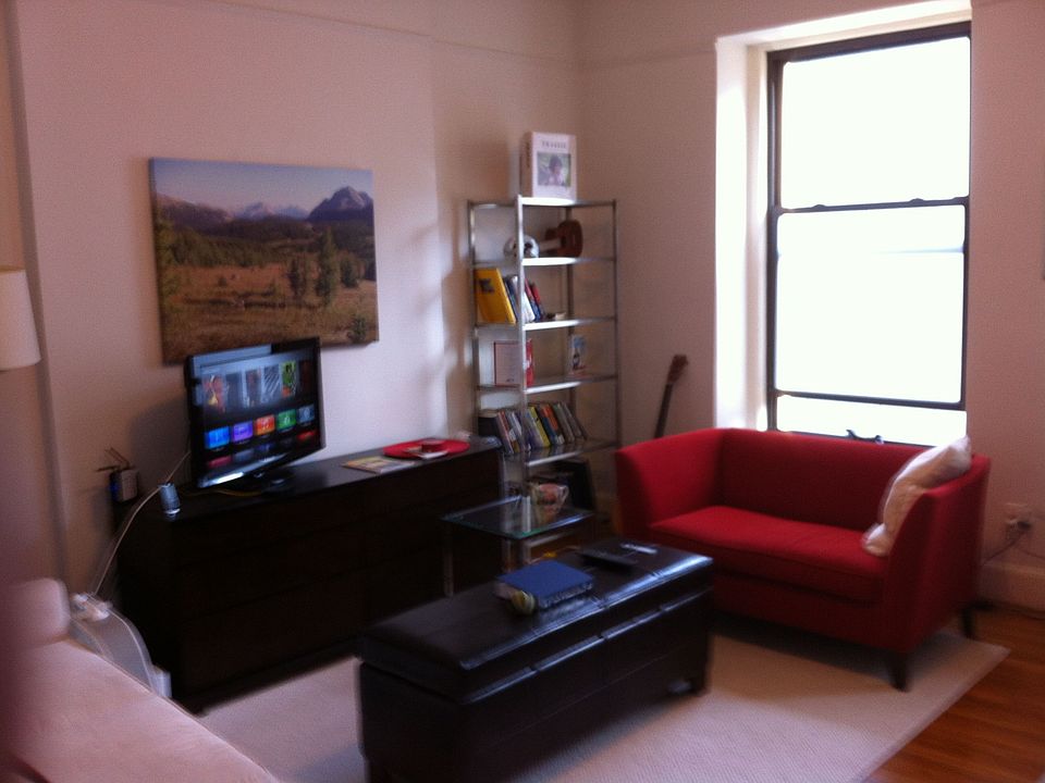 1st image of 258 W 22nd St APT 5H