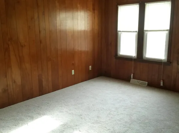 216 E Main St, Beaver Dam, WI 53916