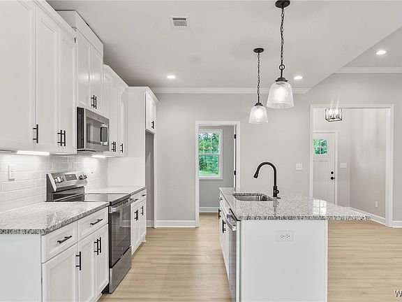 4th image of 5170 Summerfield Dr E