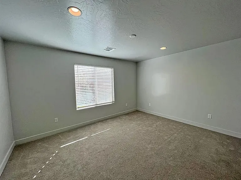 4104 E Phobos Ln — Photo 11