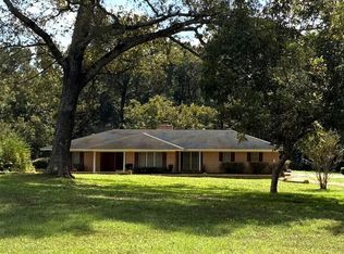 1206 Patroon Rd, San Augustine, TX 75972