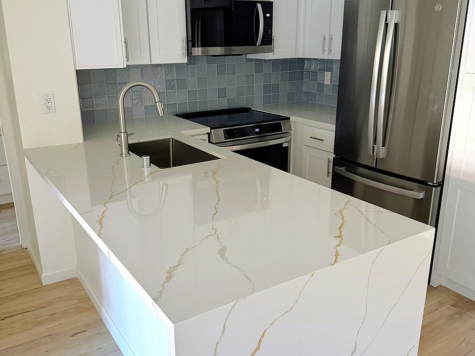 Brand new kitchen and appliances.