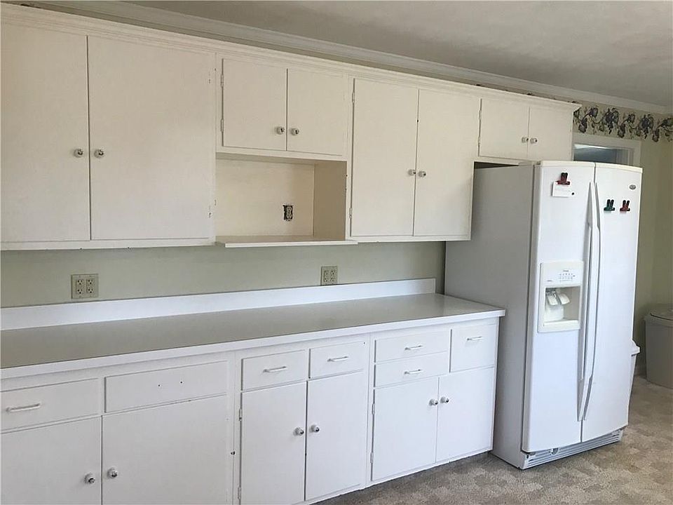1st image of 1402 N Park Blvd