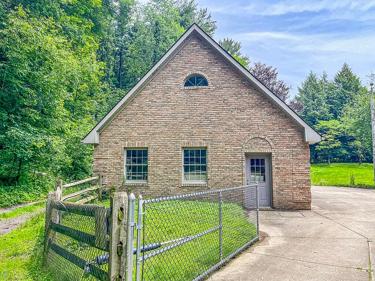 3423 Yellow Creek Rd — Photo 124