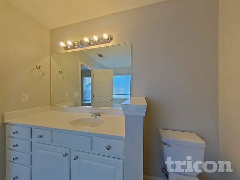 110 Summerbrook Rd — Photo 8