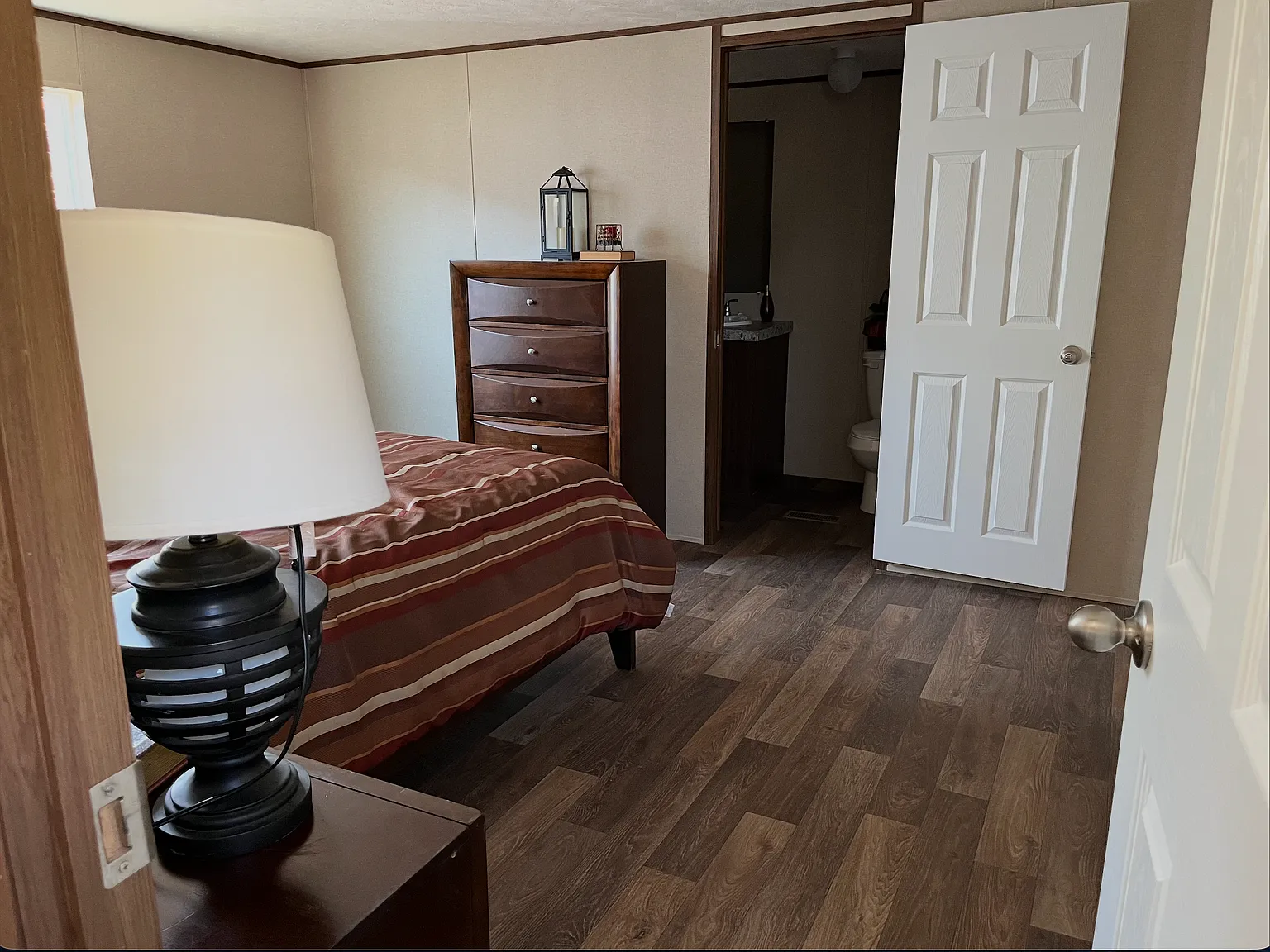 3 bed, 2100 sqft, $1,500 — Photo 3