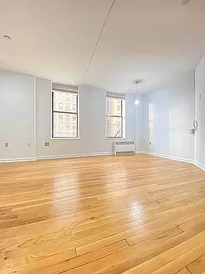 Rented by Bond New York | media 2