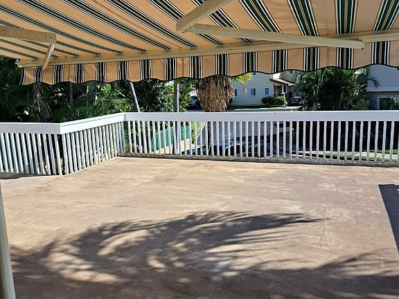 2nd image of 657 Hunalewa St