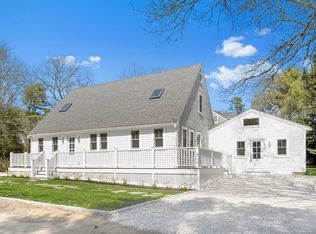 71 Netock Ave, Oak Bluffs, MA 02557