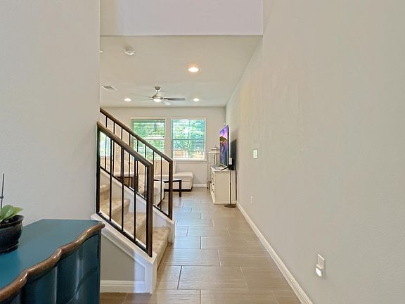 5th image of 1001 Zodiac Ln #41