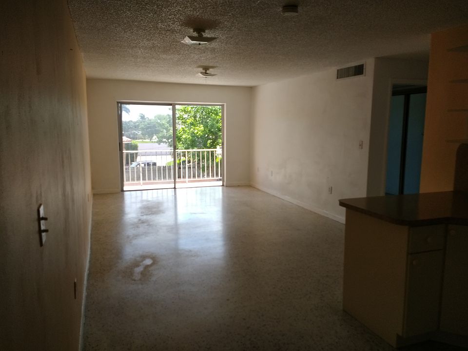 1st image of 3501 W 11th Ave APT 206