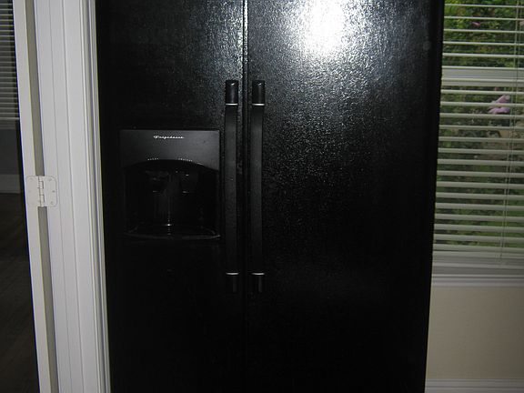 2nd image of 204 Oakdale St