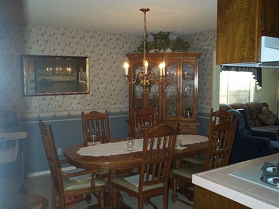 Formal Dining
