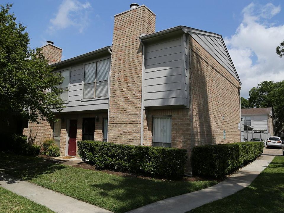 1st image of 2110 Wilcrest Dr #114