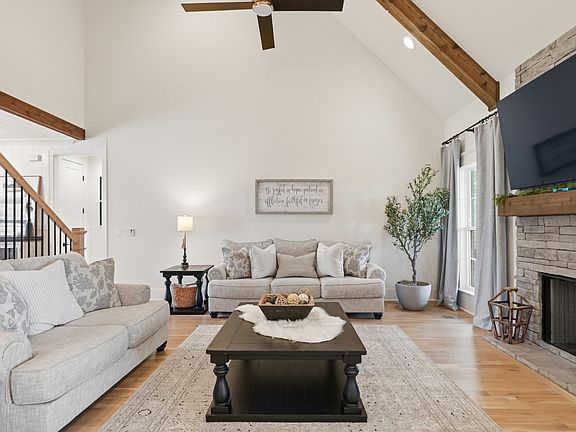 4th image of 2607 Oxford Pl