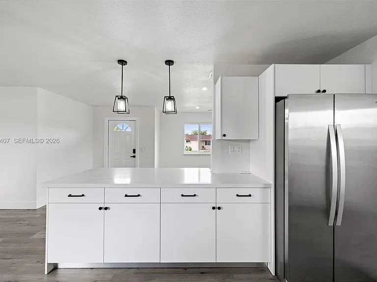 1867 NW 8th Ave — Photo 5