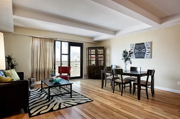 Sold by MNS | media 6