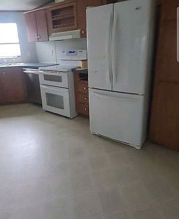 3rd image of 9602 Key Largo Dr
