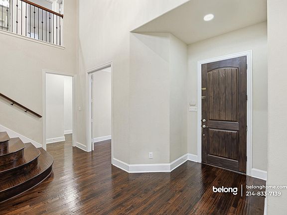 3rd image of 312 Paluxy Dr