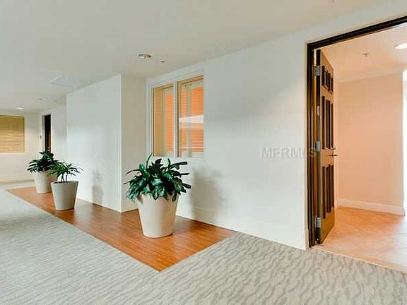 3rd image of 1771 Ringling Blvd Unit 806