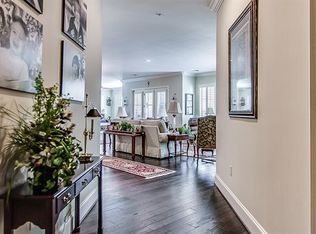 8505 Edgemere Rd APT 202, Dallas, TX 75225